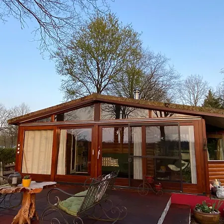 De Kleine Eekhoorn Tatil Evi