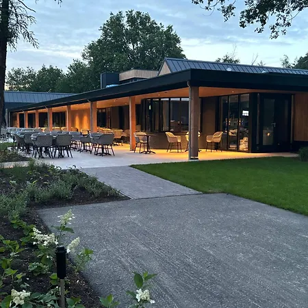 De Kleine Eekhoorn Lage Mierde